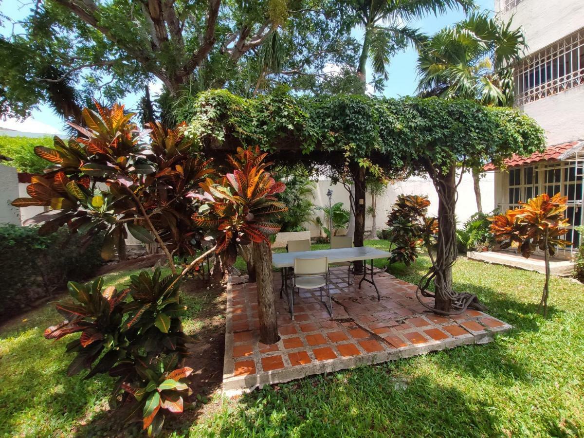 Bed and Breakfast Casa Blanca Boutique & Organic Cancún Exterior foto